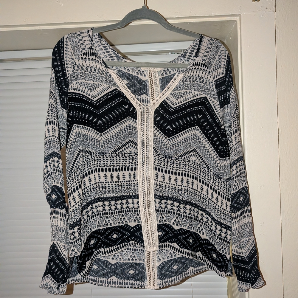 Lovestich Patterned Black and White Women's Top